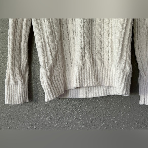 Buckle Black Ivory White Open Back Long sleeve Polyester Crew Neck Sweater Top - Picture 3 of 10